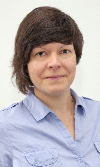 Ari Eszter